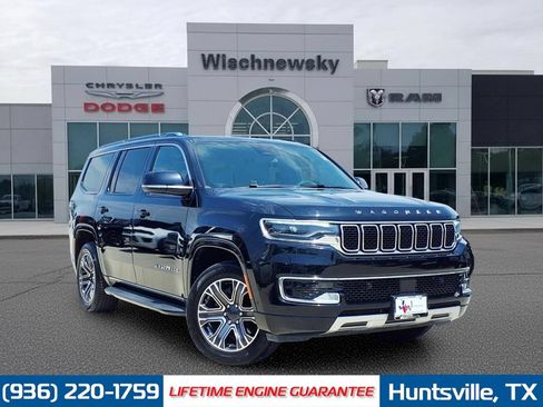 Used 2024 Jeep Wagoneer Series II w/ Flexible Seating Group RWD image 1