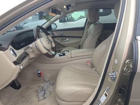 Used 2019 Mercedes-Benz S 560 Sedan image 4