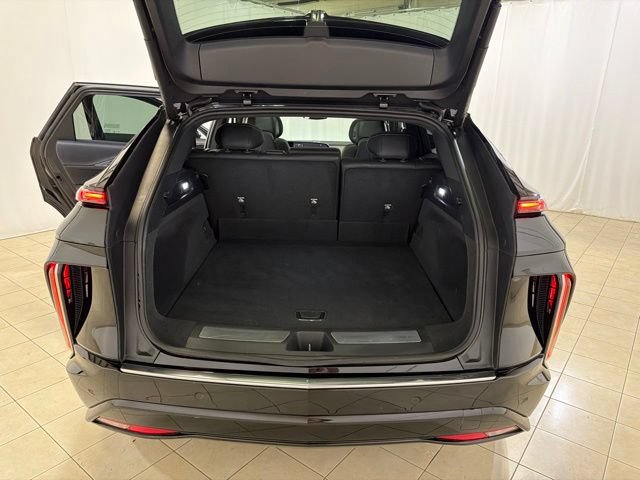 Used 2024 Cadillac Lyriq Luxury RWD image 23