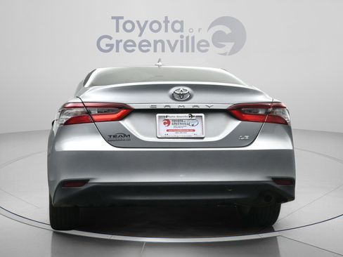 Used 2023 Toyota Camry LE w/ Convenience Package FWD image 11