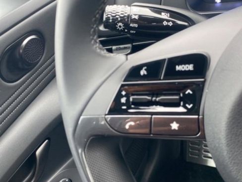 New 2026 Hyundai Elantra SEL Sport FWD image 12