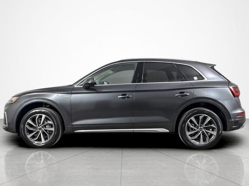 Used 2023 Audi Q5 2.0T Premium Plus w/ Premium Plus Package AWD/4WD image 2