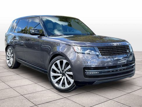 Used 2024 Land Rover Range Rover SE image 2