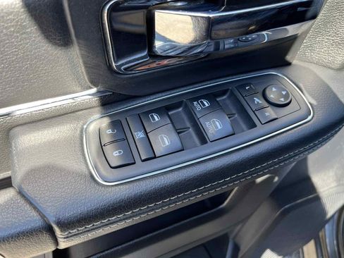 Used 2018 RAM 2500 Laramie image 19