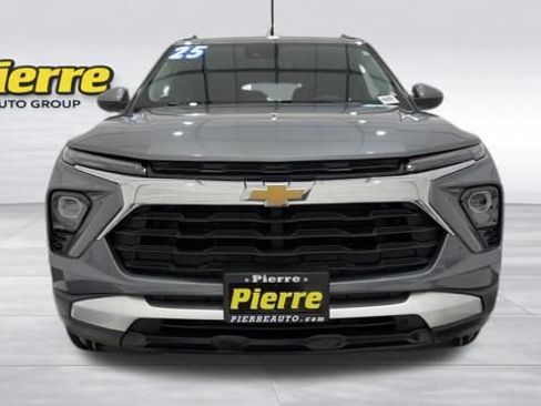 Used 2025 Chevrolet TrailBlazer LT image 7