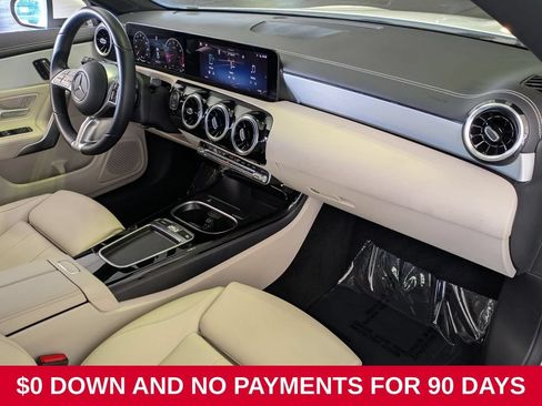 Used 2025 Mercedes-Benz CLA 250 image 29
