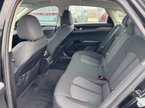 Used 2022 Kia K5 LXS image 11