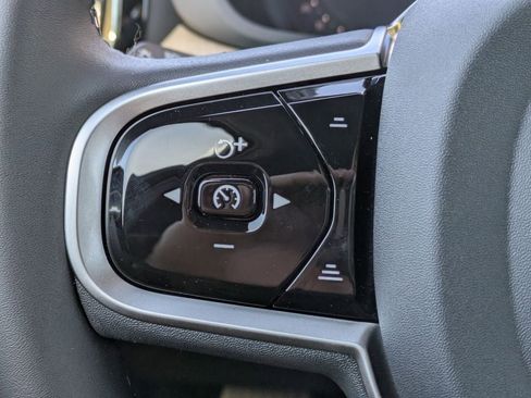 New 2026 Volvo XC60 B5 Core image 32