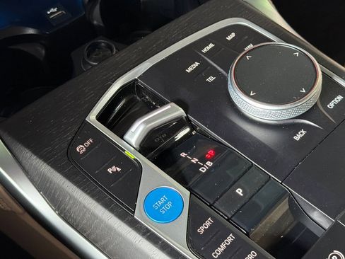 Used 2023 BMW i4 eDrive40 w/ M Sport Package image 28