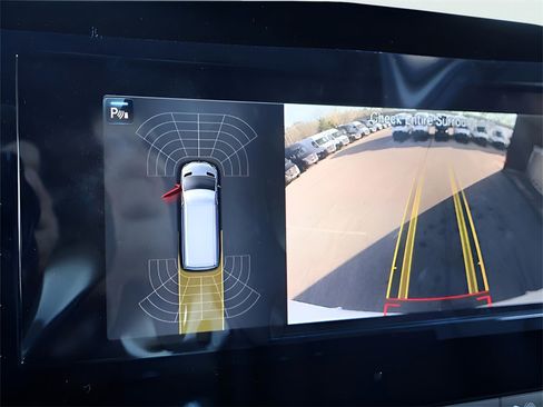 Used 2024 Mercedes-Benz Sprinter 3500 image 24