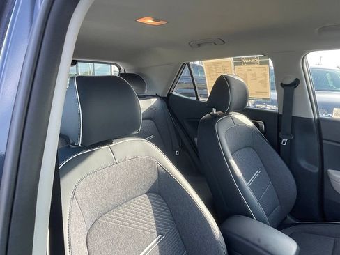 Used 2024 Hyundai Venue Limited FWD image 29