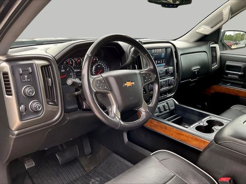 Used 2018 Chevrolet Silverado 1500 High Country AWD/4WD image 18