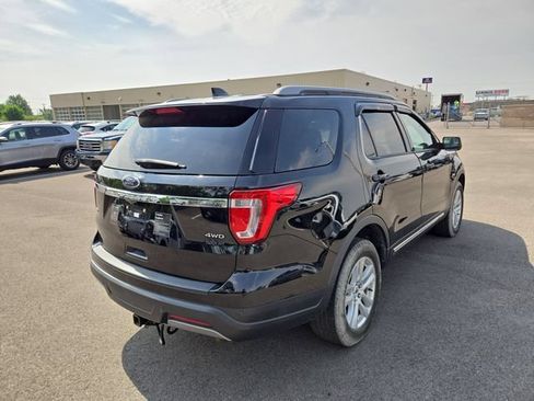 Used 2019 Ford Explorer XLT AWD/4WD image 7