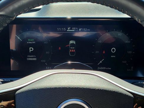 Used 2024 Nissan Ariya AWD image 14