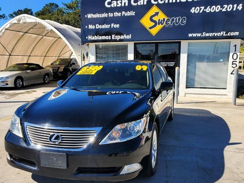 Used 2009 Lexus LS 460 RWD image 2