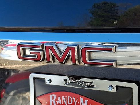 Used 2021 GMC Yukon SLT image 29