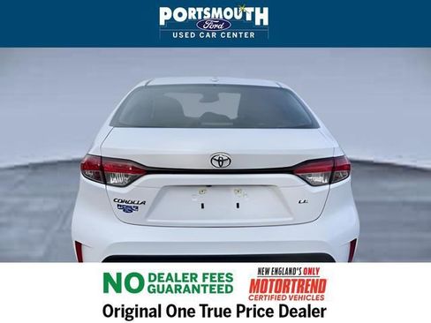 Used 2024 Toyota Corolla LE image 32