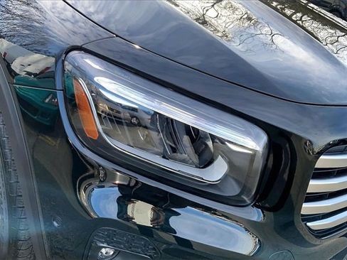 Used 2025 Mercedes-Benz GLB 250 4MATIC image 24