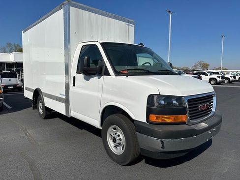 New 2024 GMC Savana 3500 w/ Power Convenience Package RWD image 12