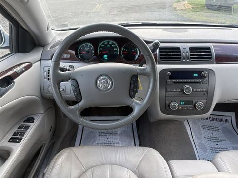 Used 2011 Buick Lucerne CXL FWD image 25