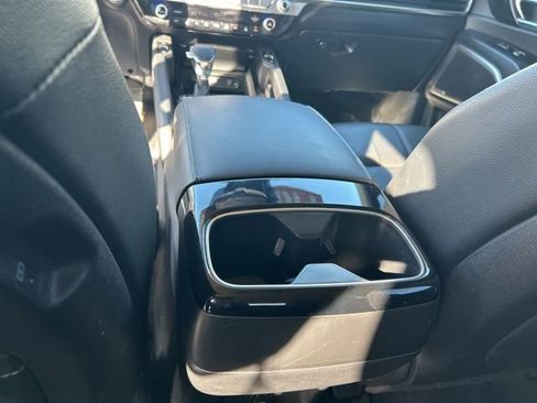 Used 2024 Kia Telluride EX w/ EX Captain's Chair Package image 40