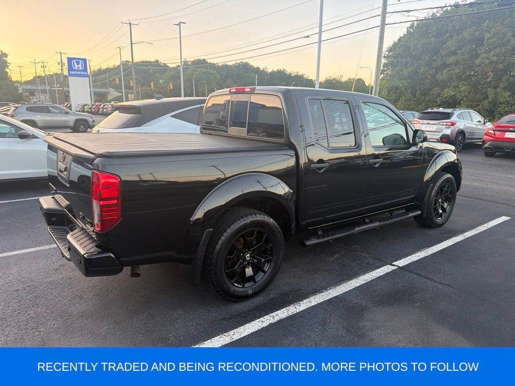 Used 2021 Nissan Frontier SV w/ Midnight Edition Floor Mats AWD/4WD image 2