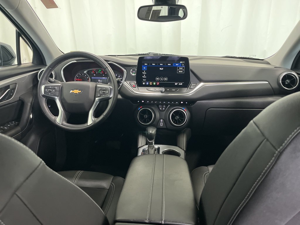Used 2023 Chevrolet Blazer LT AWD/4WD image 9