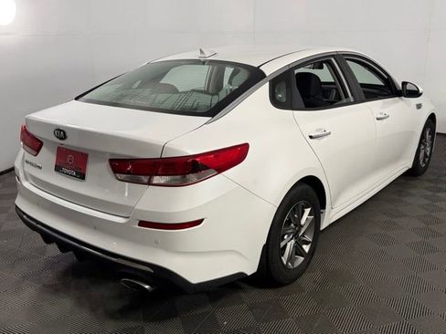 Used 2019 Kia Optima LX image 9