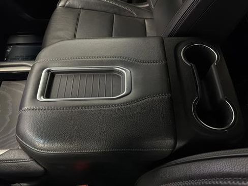 Used 2021 GMC Yukon Denali w/ Denali Premium Package image 20