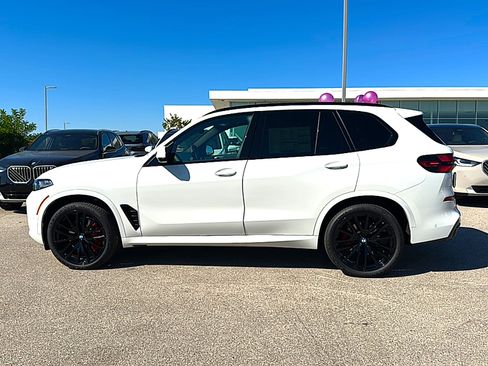 New 2026 BMW X5 xDrive40i w/ M Sport Package AWD/4WD image 5