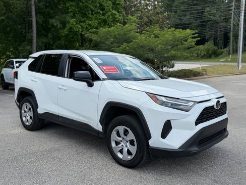 Used 2025 Toyota RAV4 LE FWD image 4