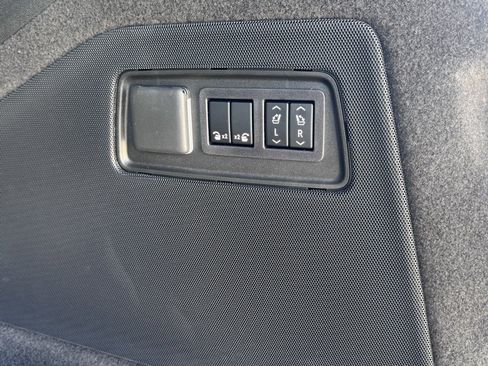 New 2026 Cadillac Escalade ESV Luxury w/ LPO, Radiant Package image 37