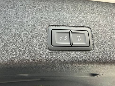 New 2026 Audi Q3 quattro 2.0T AWD/4WD image 19