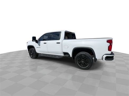 Used 2022 Chevrolet Silverado 2500 LTZ w/ LTZ Plus Package image 10