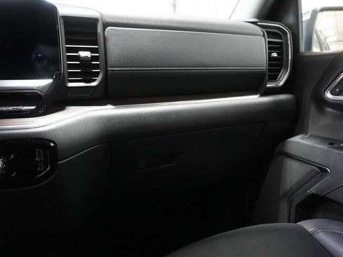 Certified 2025 GMC Sierra 1500 SLT image 20