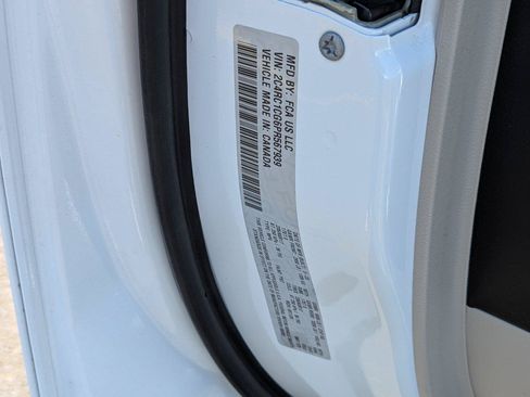 Used 2023 Chrysler Voyager LX FWD image 41