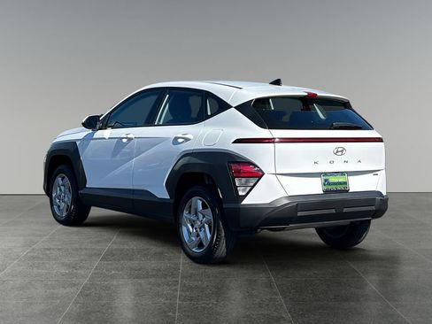 Used 2025 Hyundai Kona SE AWD/4WD image 7
