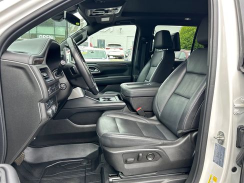 Used 2021 Chevrolet Tahoe LT w/ Luxury Package AWD/4WD image 18