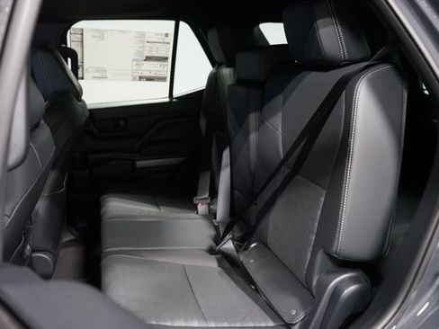 New 2026 Toyota 4Runner TRD Off-Road Premium AWD/4WD image 32