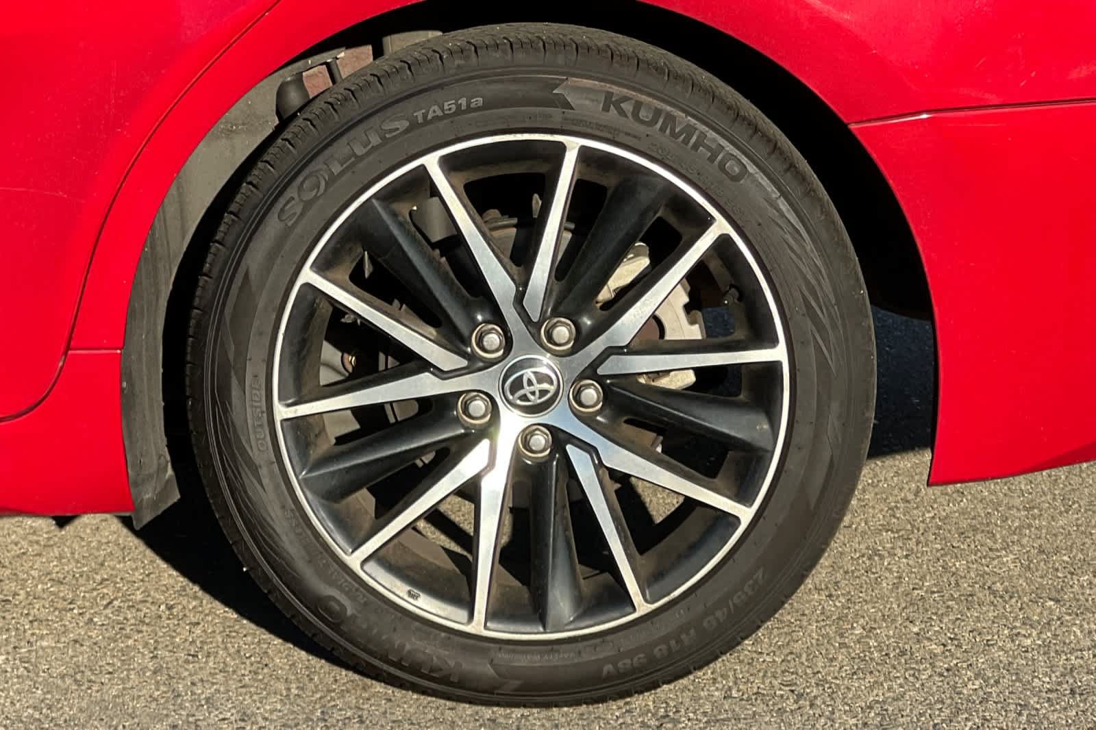 Used 2021 Toyota Camry SE FWD image 25
