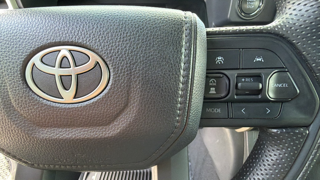 Certified 2025 Toyota Tacoma SR5 AWD/4WD image 20