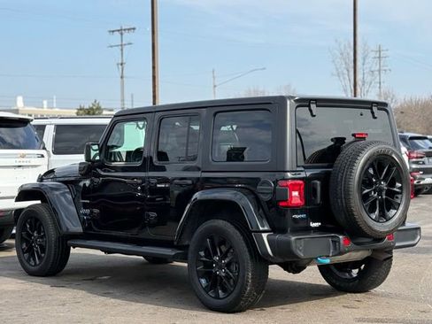 Used 2022 Jeep Wrangler Unlimited Sahara w/ Cold Weather Group image 45