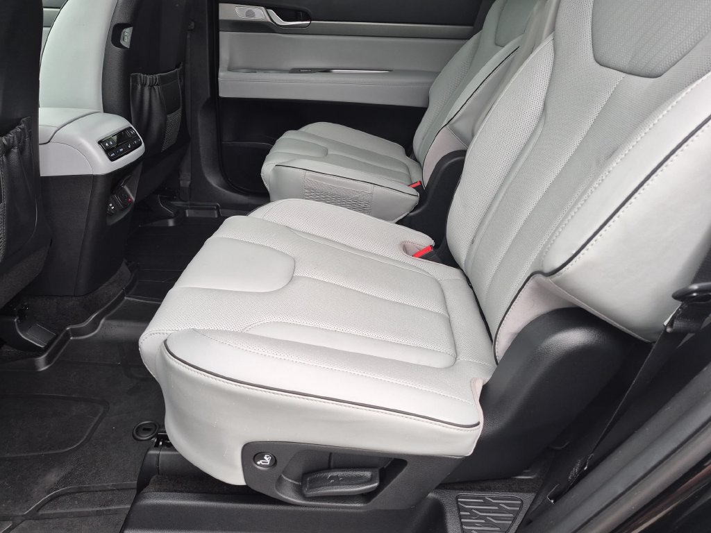 Used 2024 Hyundai Palisade SEL w/ Premium Package AWD/4WD image 28