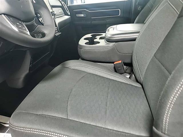 Certified 2025 RAM 2500 Big Horn AWD/4WD image 9