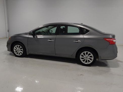 Used 2019 Nissan Sentra SV FWD image 3