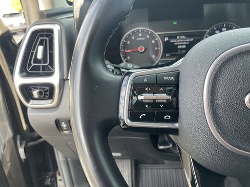 Used 2021 Kia Sorento SX AWD/4WD image 18