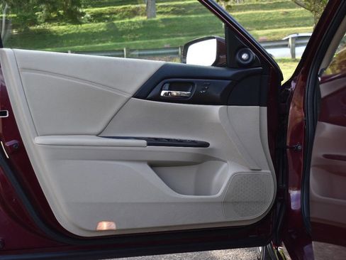 Used 2014 Honda Accord EX-L image 8