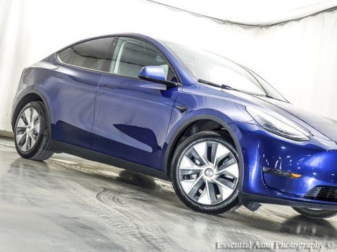 Used 2020 Tesla Model Y Long Range image 4