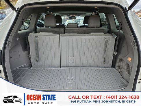 Used 2018 Toyota Highlander XLE AWD/4WD image 21