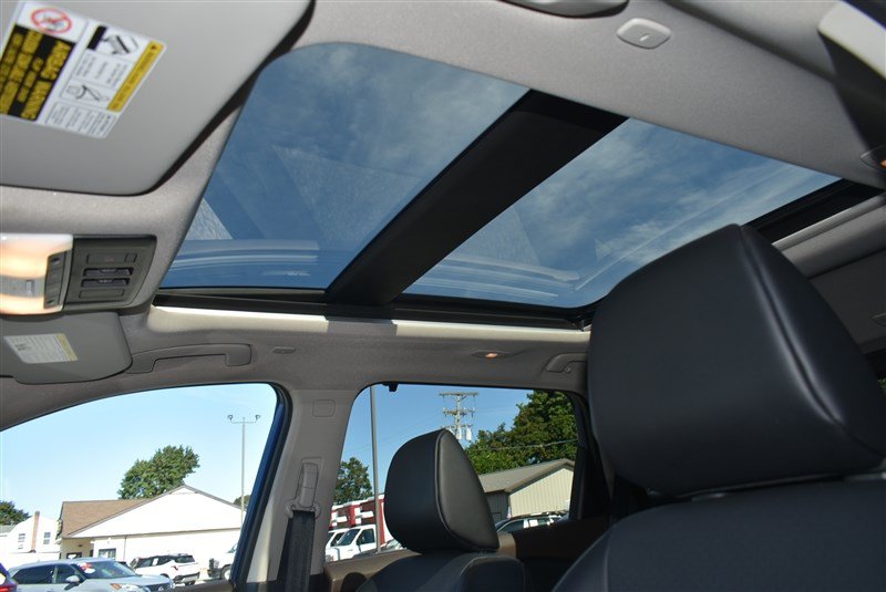 Used 2023 Nissan Rogue SV w/ SV Premium B Package AWD/4WD image 15